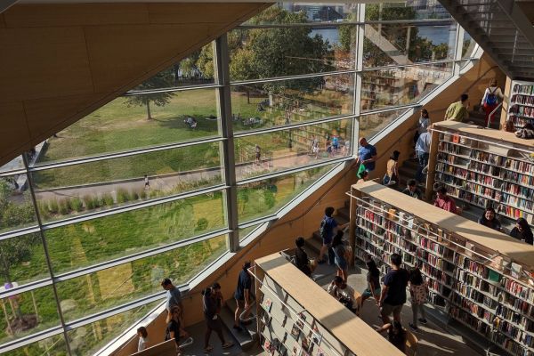 Hunters Point Library in Queens